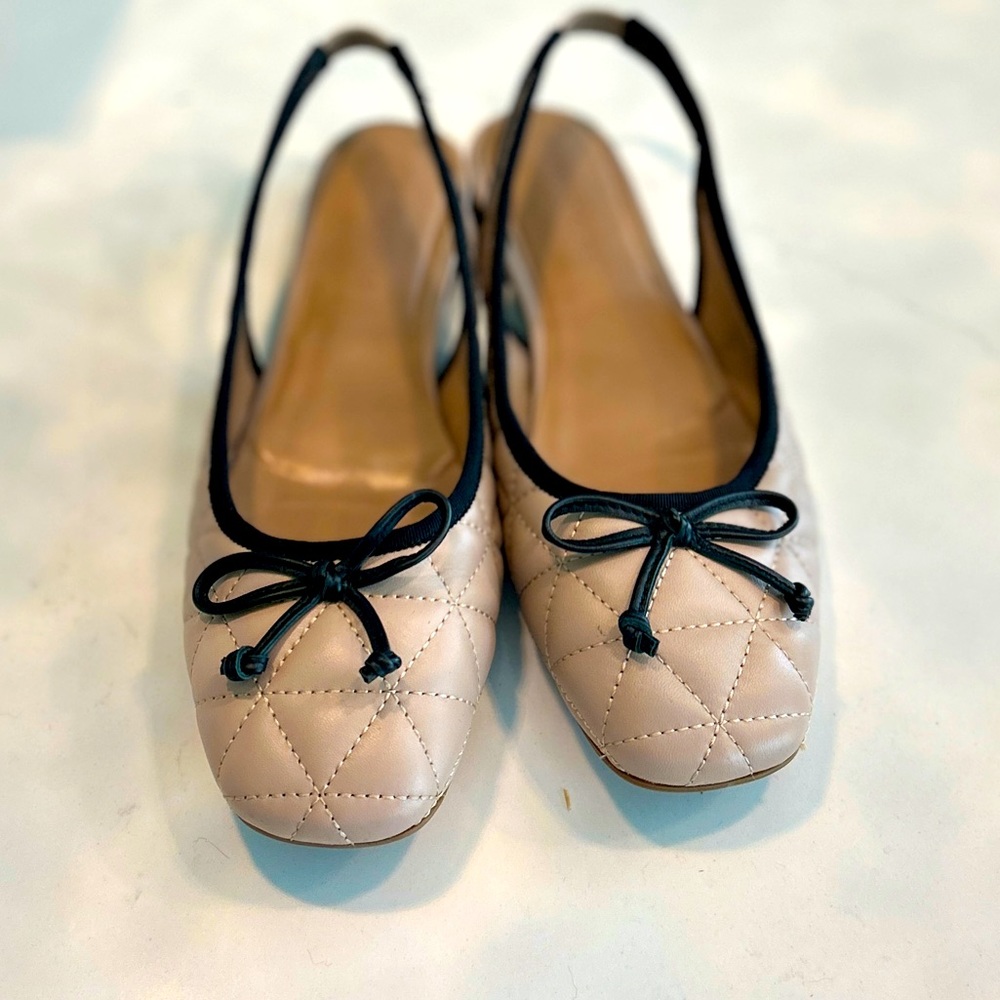 AEROSOLES Beige Quilted Slingback Flats with Black Trim